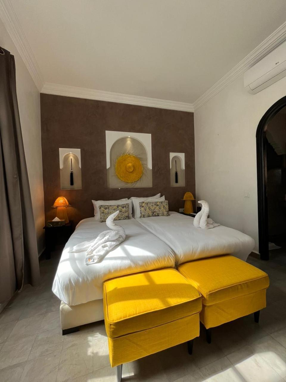 Riad Come & Va Marrakesh Bagian luar foto