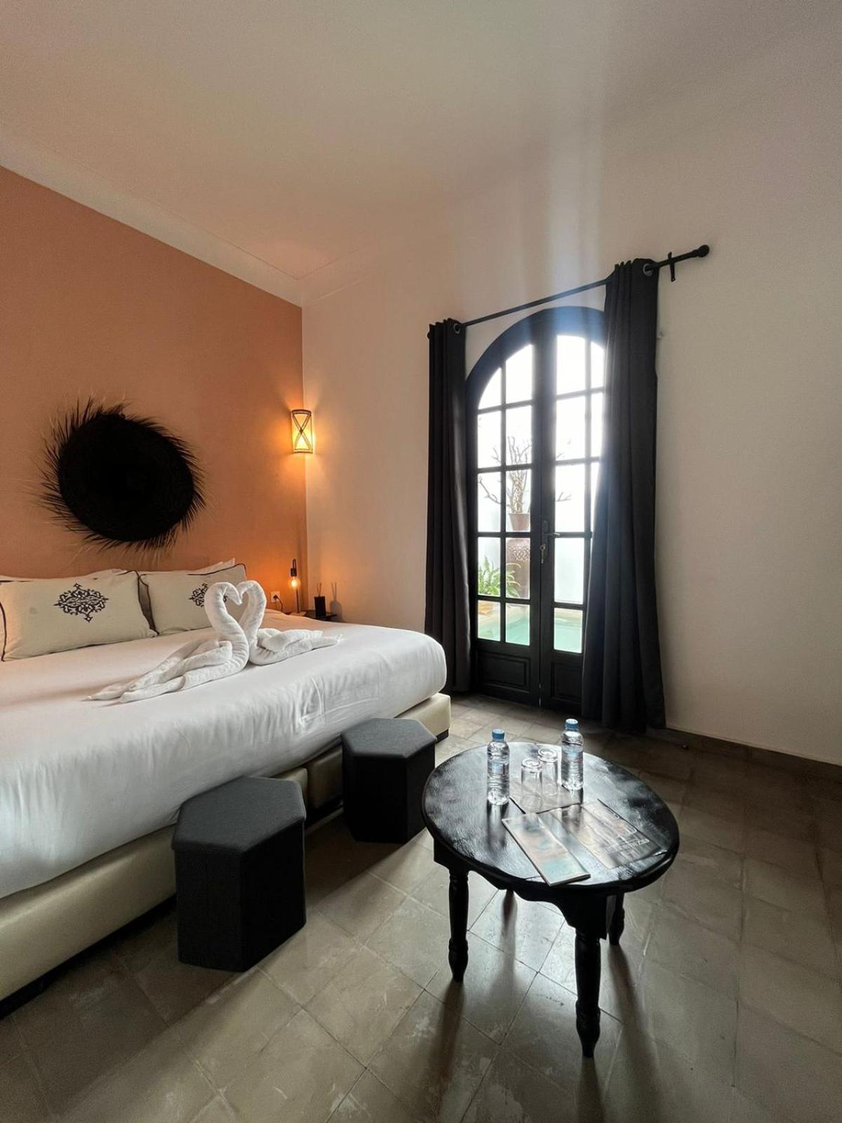 Riad Come & Va Marrakesh Bagian luar foto