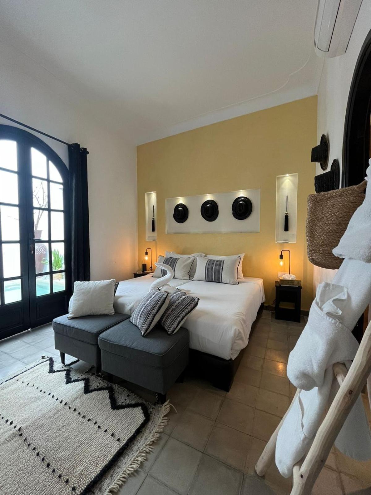 Riad Come & Va Marrakesh Bagian luar foto
