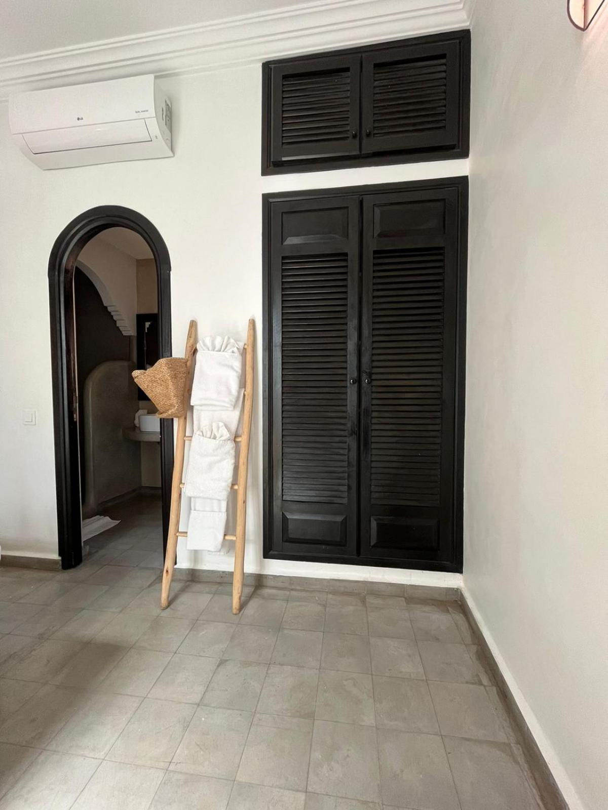 Riad Come & Va Marrakesh Bagian luar foto
