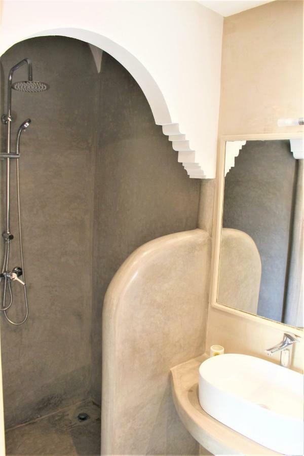 Riad Come & Va Marrakesh Bagian luar foto